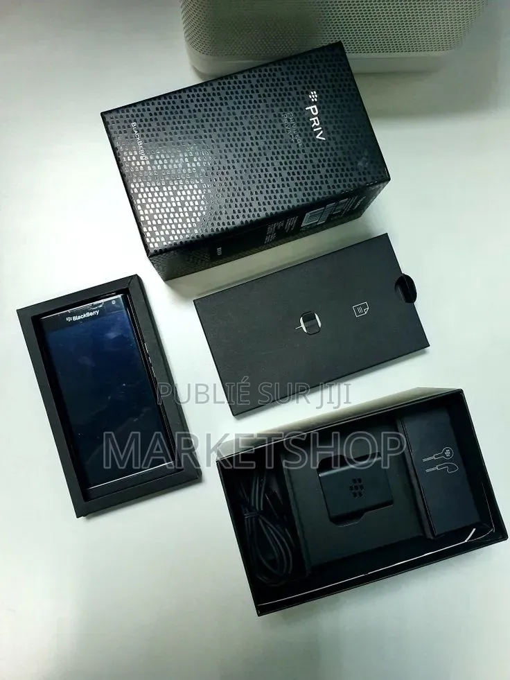 Nouveau BlackBerry KEY2 128 GB Autre