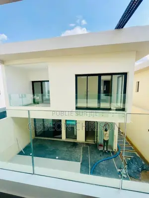 5chbre Villa dans Cocody à Louer