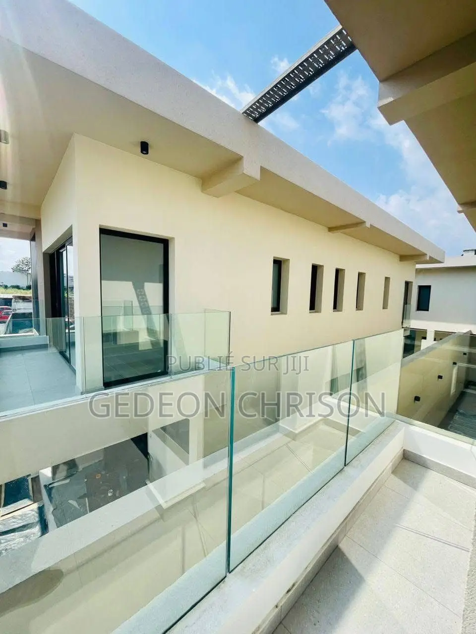5chbre Villa dans Cocody à Louer