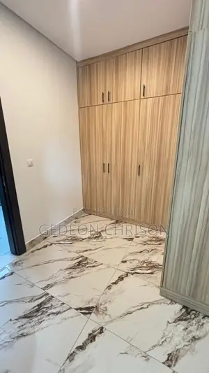 5chbre Villa dans Cocody à Louer