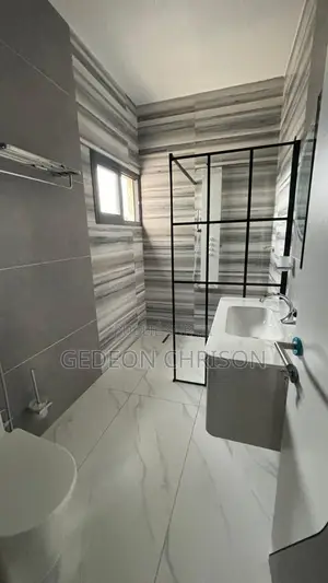 5chbre Villa dans Cocody à Louer