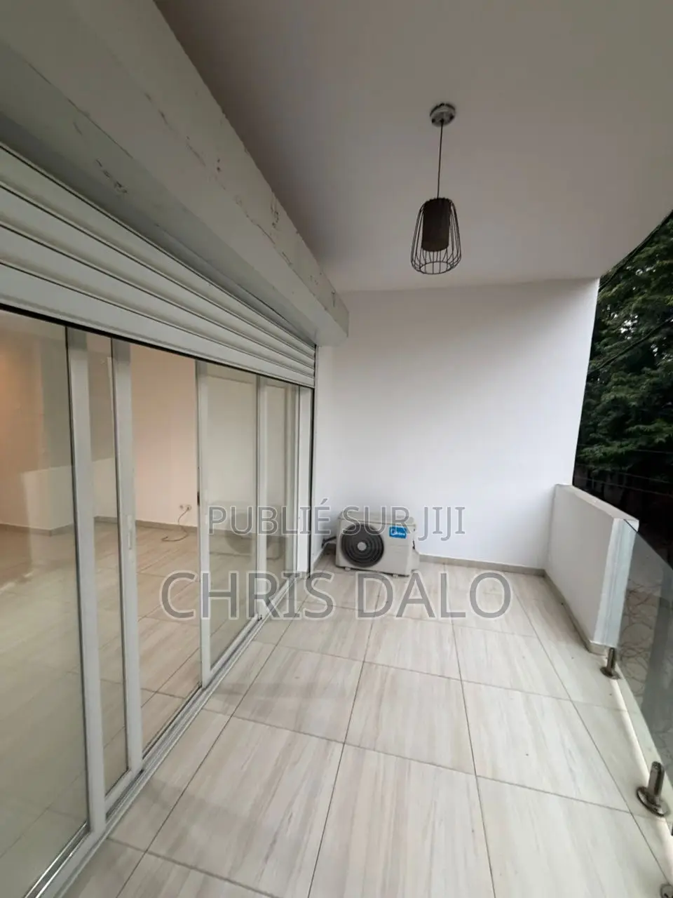 5chbre Villa dans Villa De Luxe, Cocody à Louer