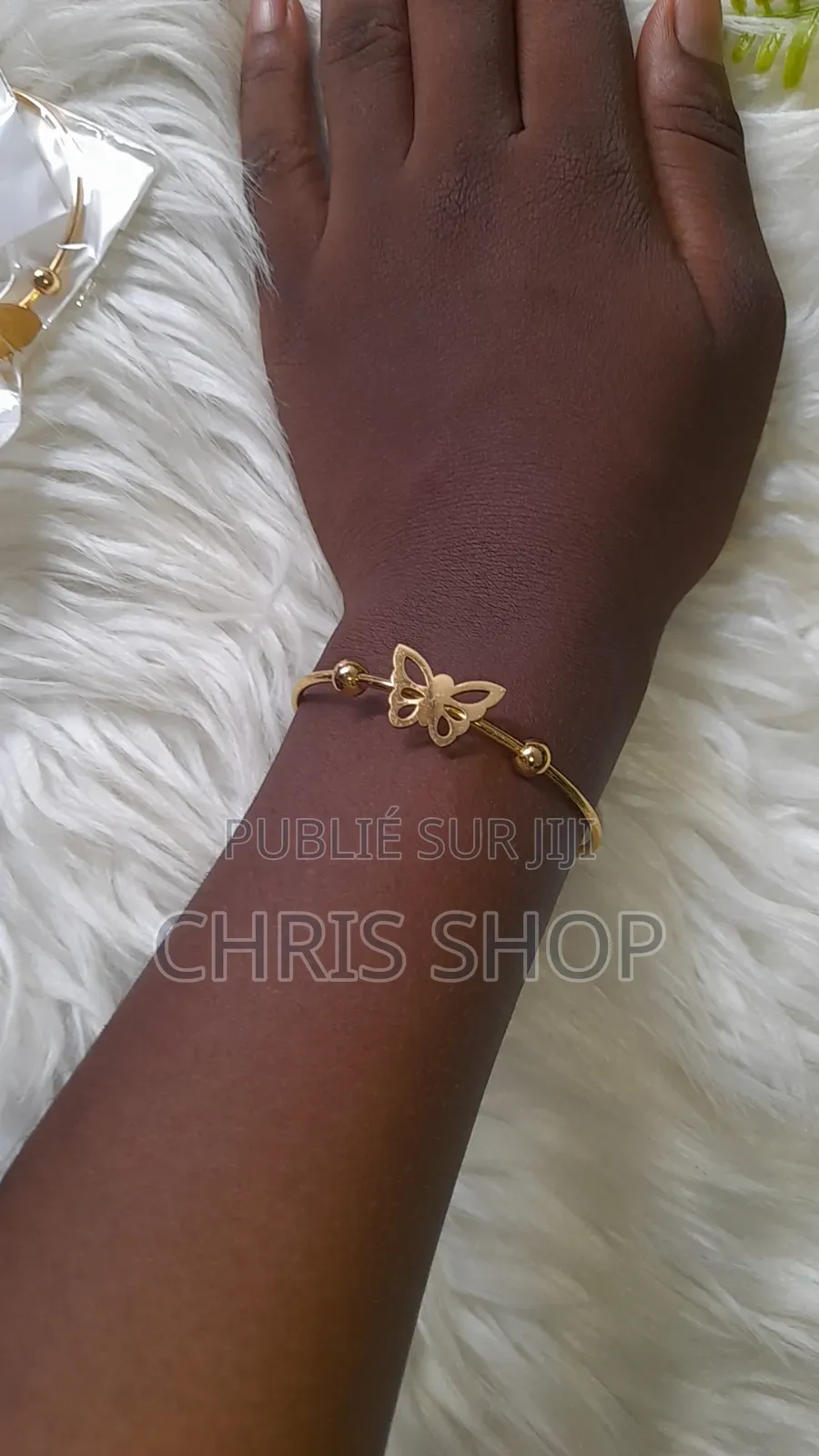 Nous Avons Les Bracelets