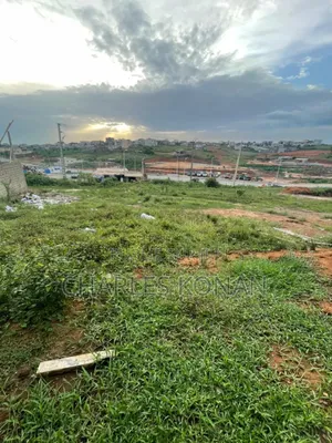 Terrain 600m2