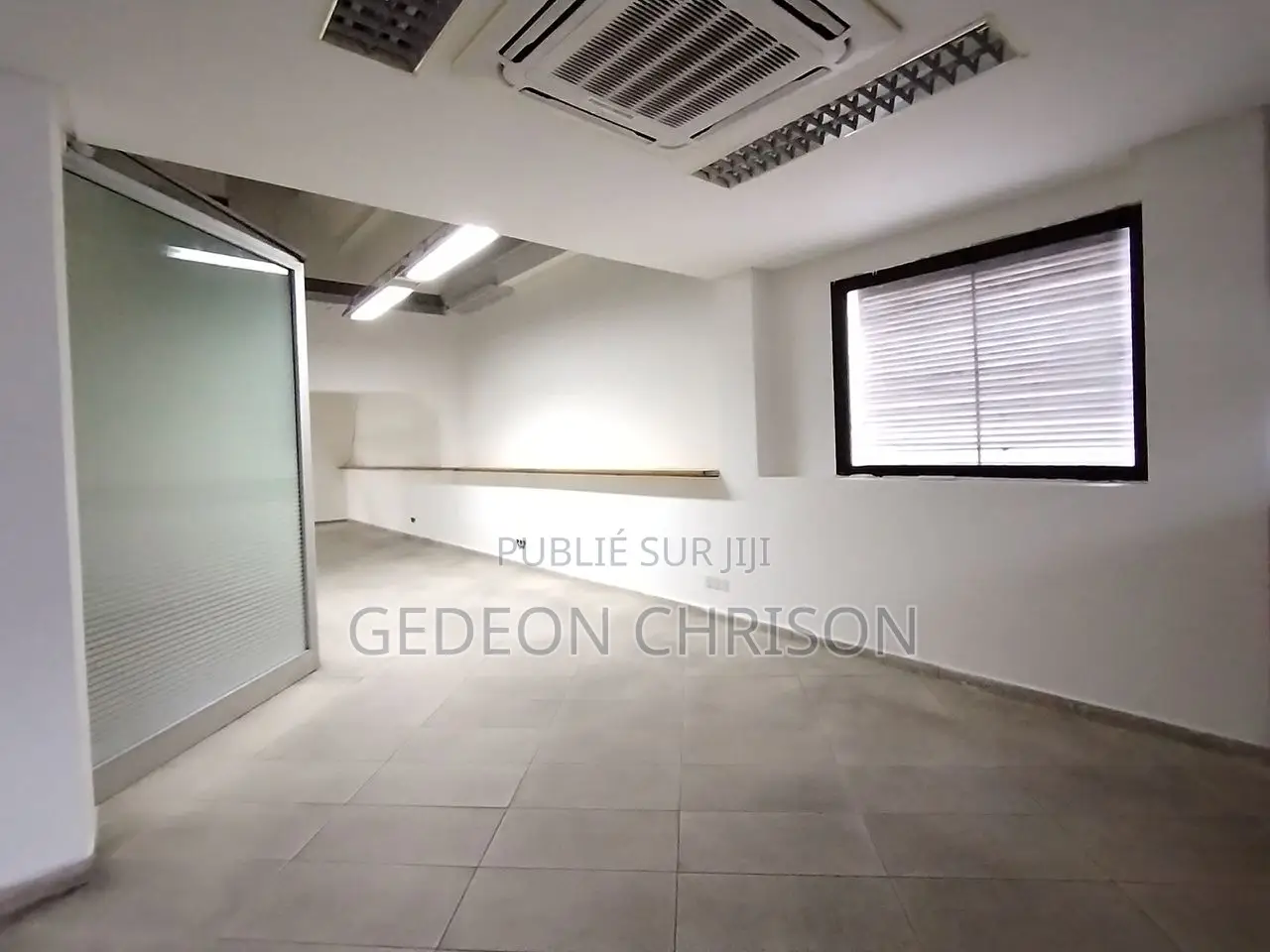 Location – Immeuble De Bureaux R+3 – Abidjan Plateau