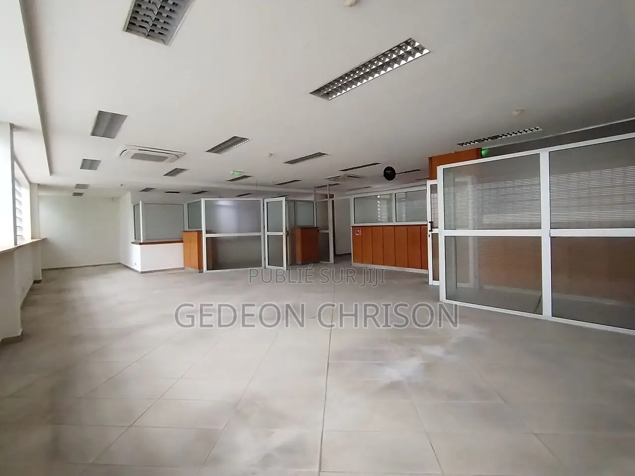 Location – Immeuble De Bureaux R+3 – Abidjan Plateau