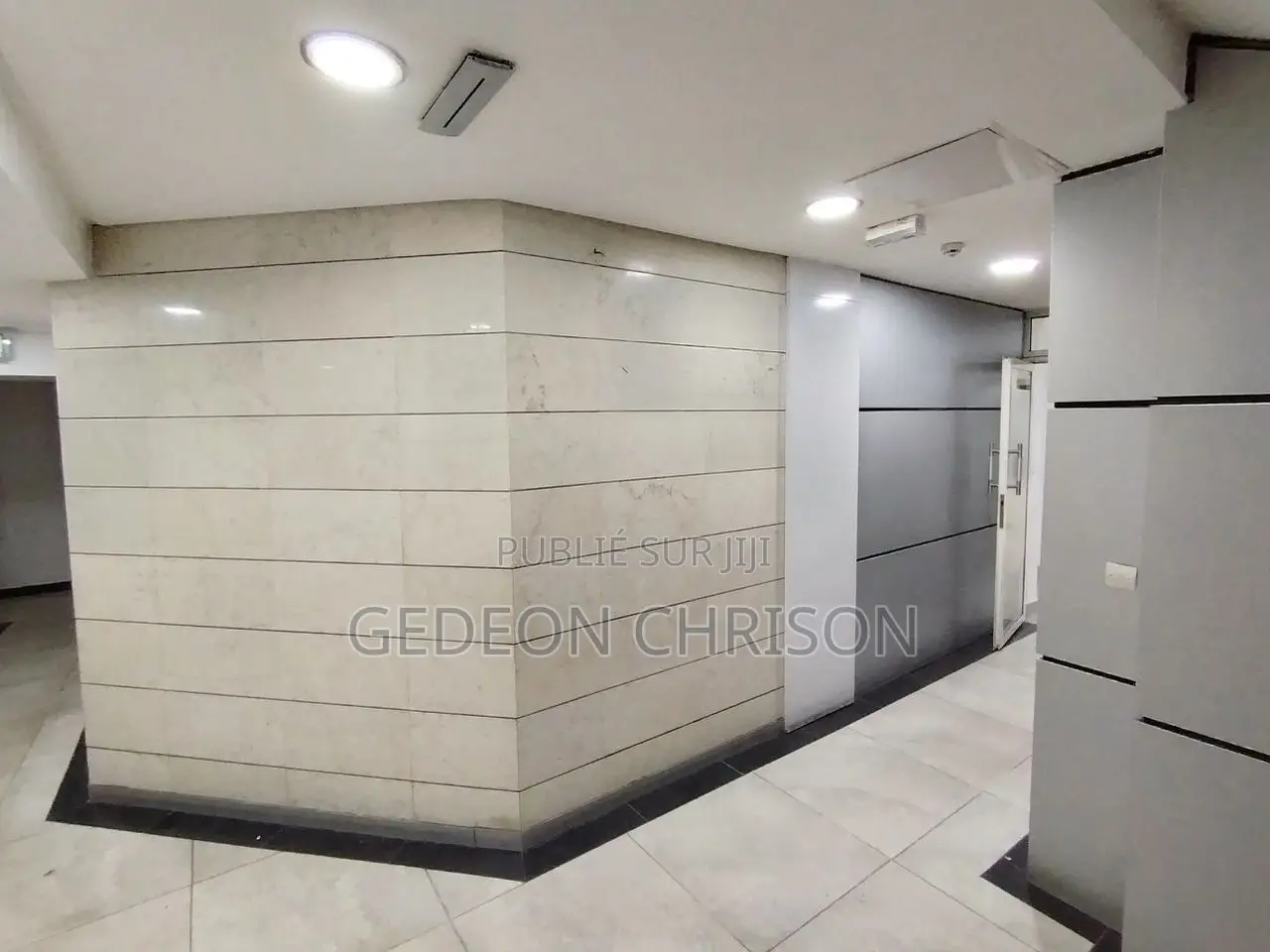Location – Immeuble De Bureaux R+3 – Abidjan Plateau