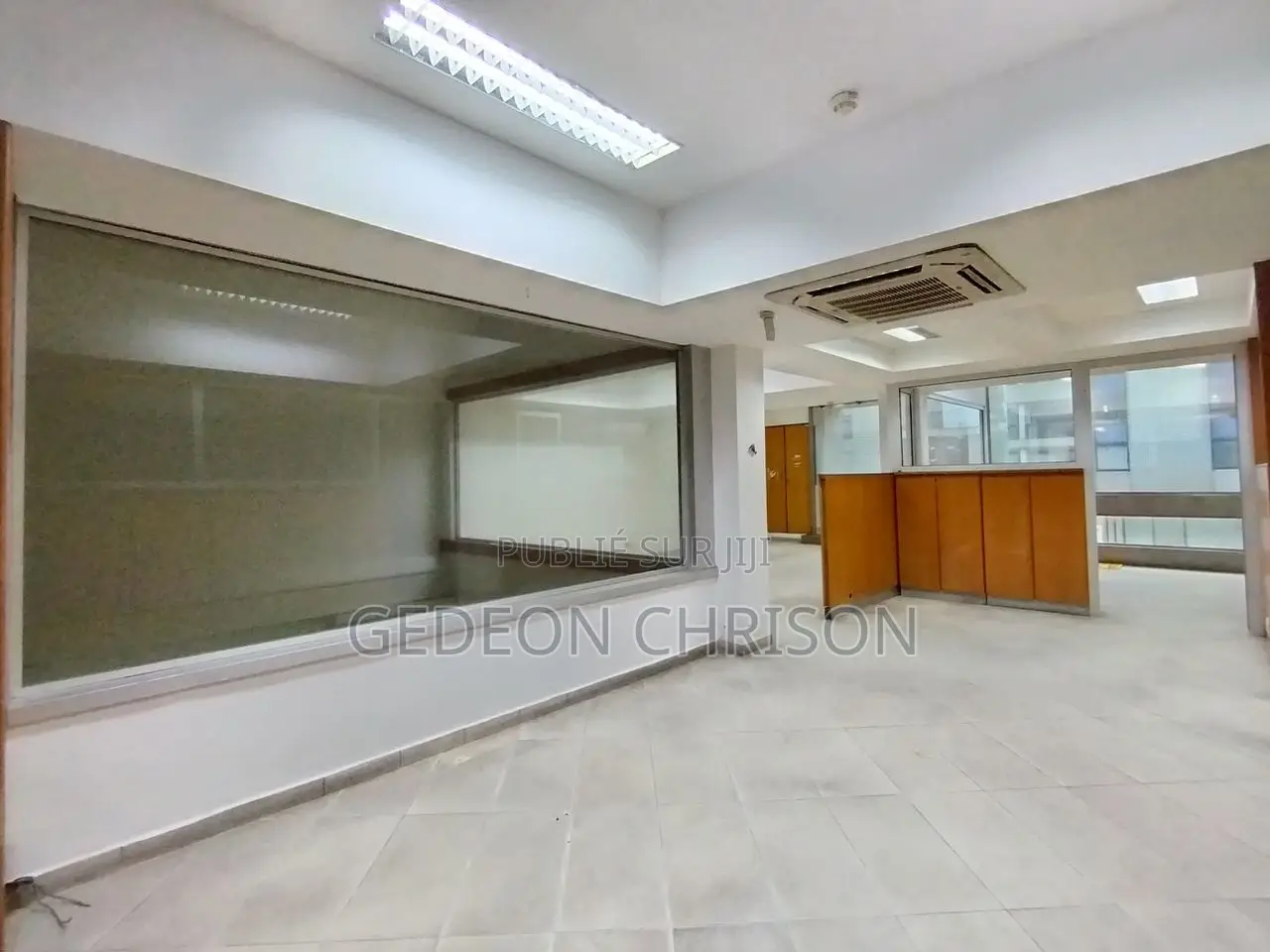 Location – Immeuble De Bureaux R+3 – Abidjan Plateau