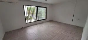 4chbre Villa dans Cocody à Louer