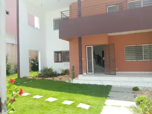 Meublé 7chbre Duplex dans Pos4444, Cocody à Louer
