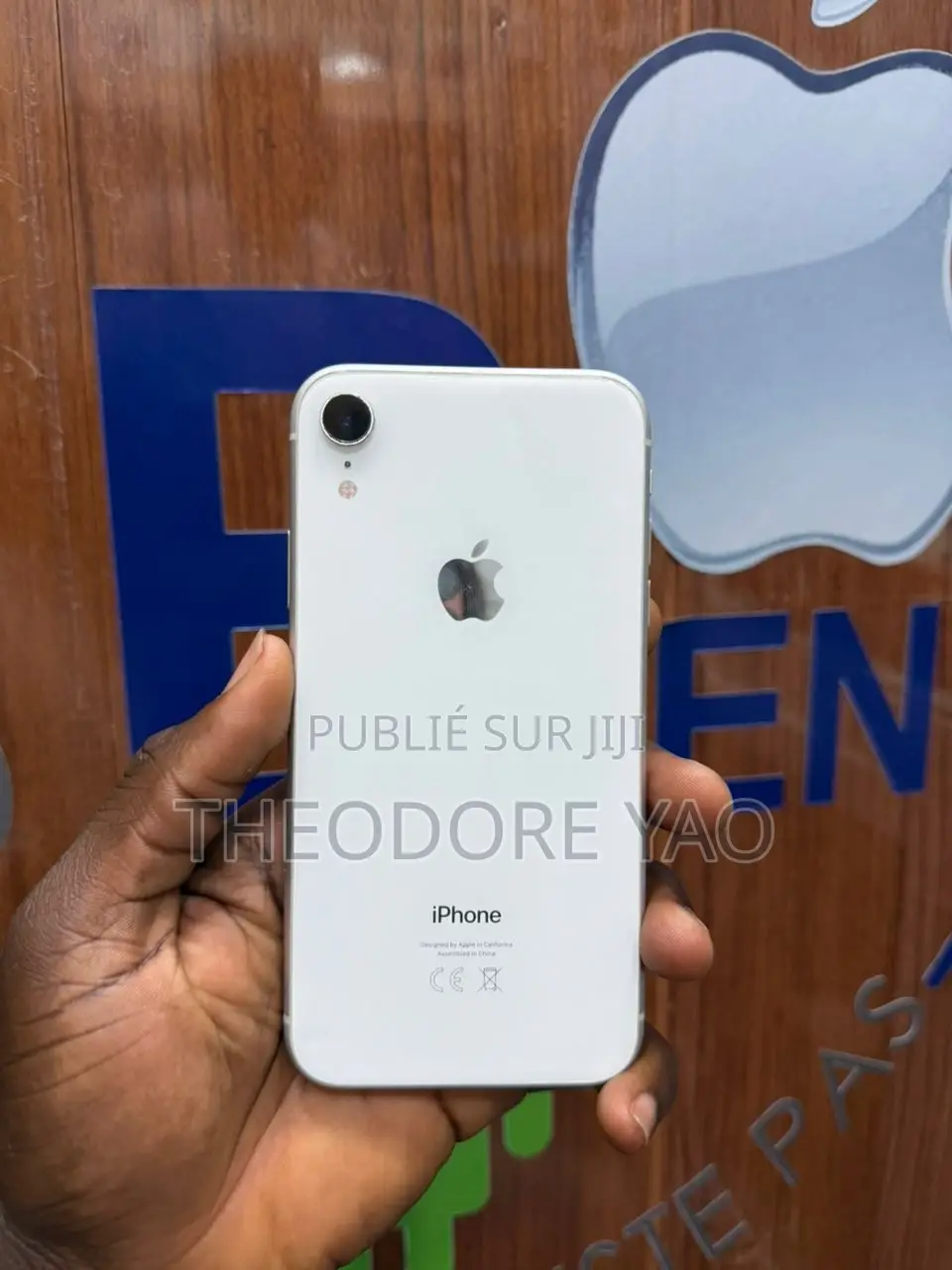 Nouveau Apple iPhone XR 64 GB Blanc