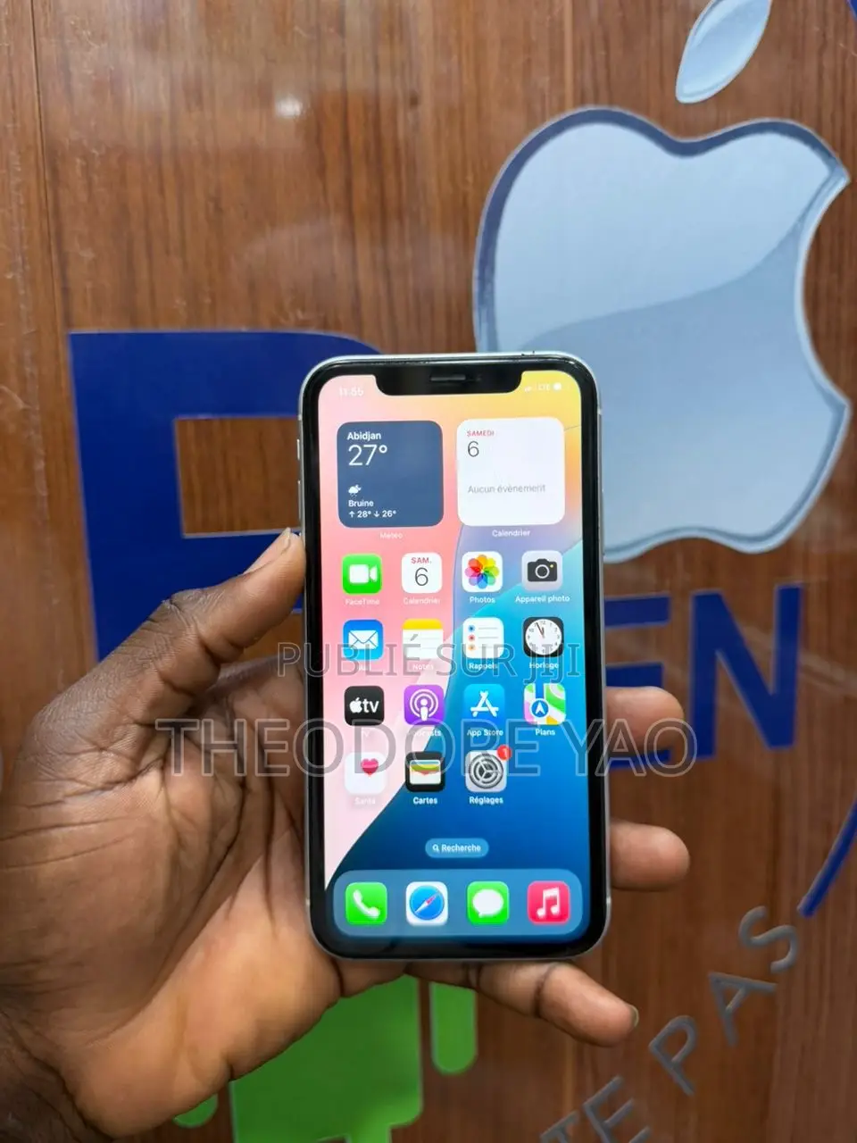 Nouveau Apple iPhone XR 64 GB Blanc