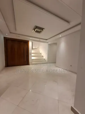 6chbre Duplex dans Alya Immo, Cocody à Louer
