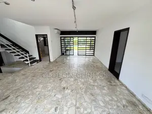 4chbre Villa dans Cocody à Louer