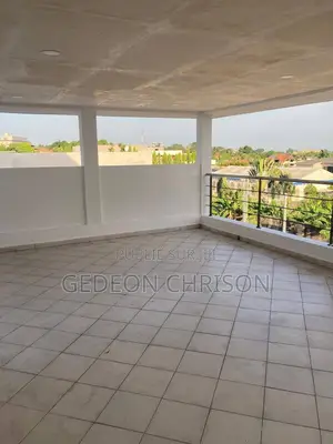 5chbre Villa dans Cocody à Louer