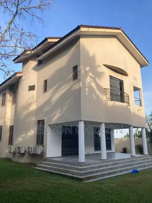 5chbre Villa dans Cocody à Louer