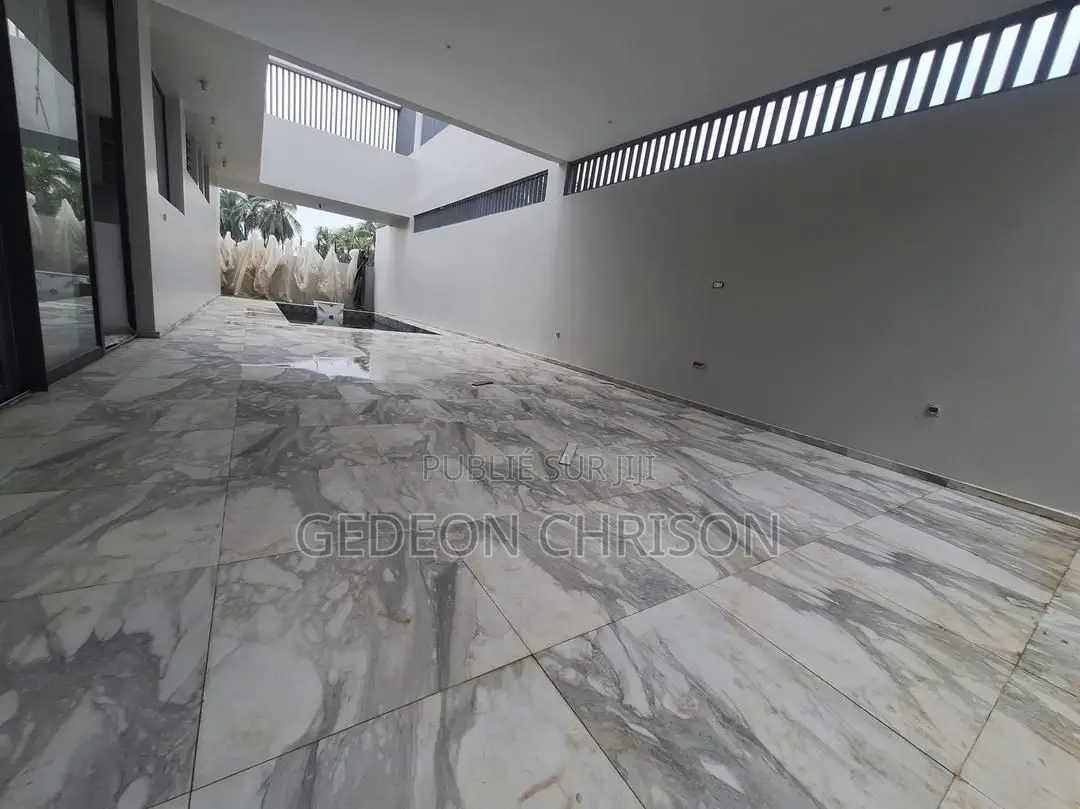 4chbre Villa dans Cocody à Louer
