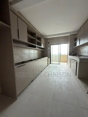 2chbre Appartement dans Cocody à Louer