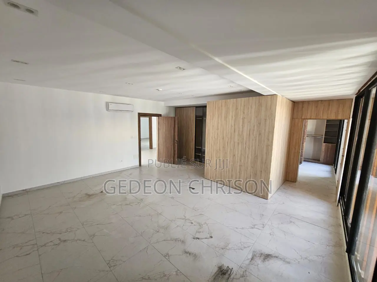 5chbre Villa dans Cocody à Louer