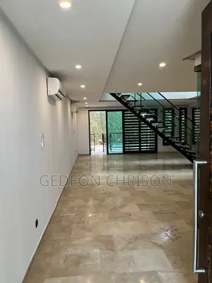 3chbre Villa dans Cocody à Louer