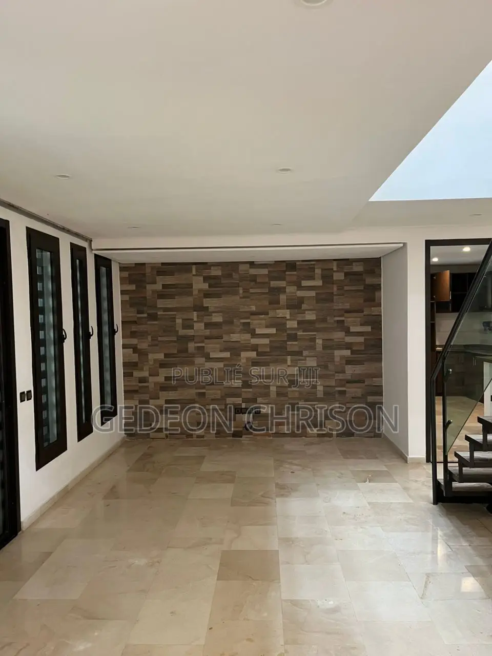3chbre Villa dans Cocody à Louer