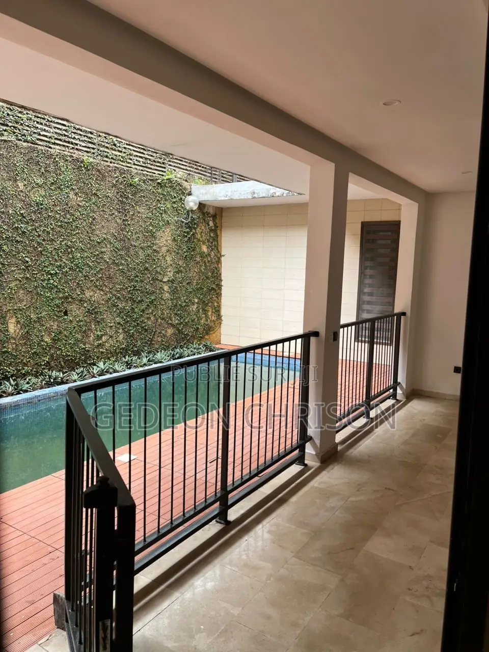 3chbre Villa dans Cocody à Louer