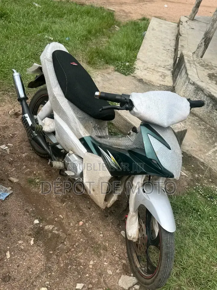 Nouveau KTM Autre 2025 Vert