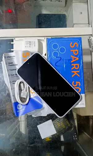 Nouveau Tecno Spark 50 128 GB Gris