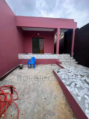 3chbre Villa dans Avec Norco, Cocody à Louer