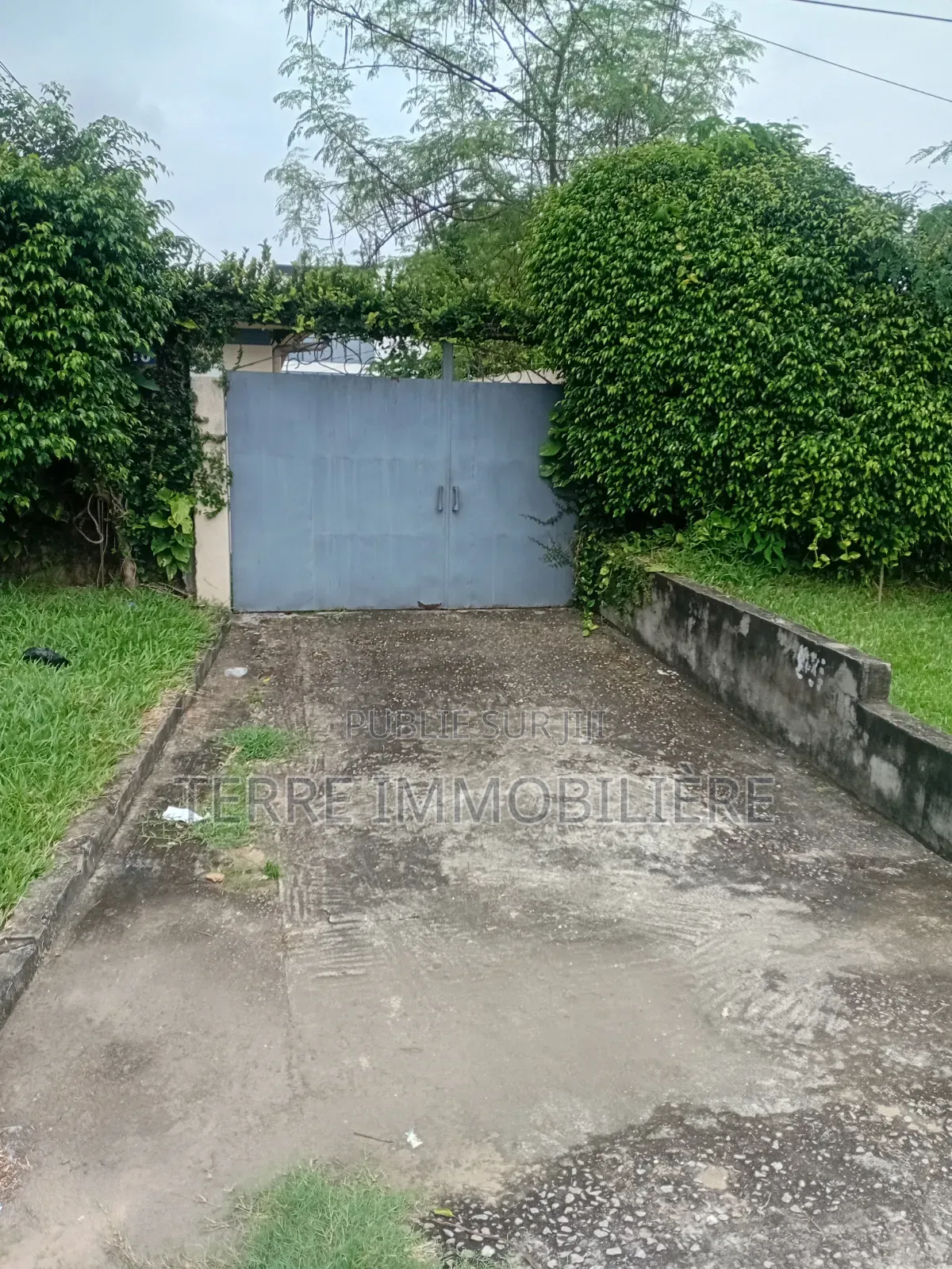 4chbre Maison de ville / Terrasse dans La Terre Immobilière, Cocody