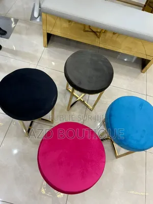 Fauteuil Ou Mirroir Ou Banc Disponible Pour Vos Magasins