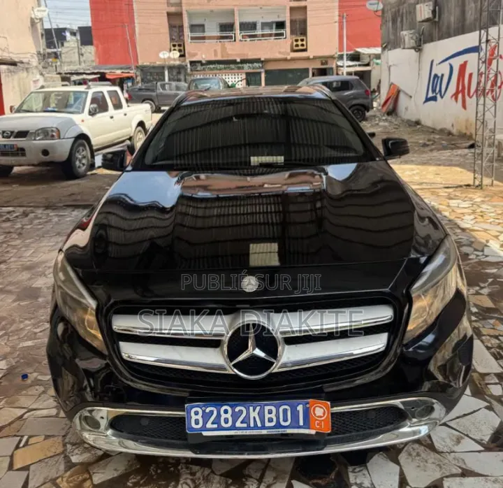 Mercedes-Benz GLA 250 2015 Noir