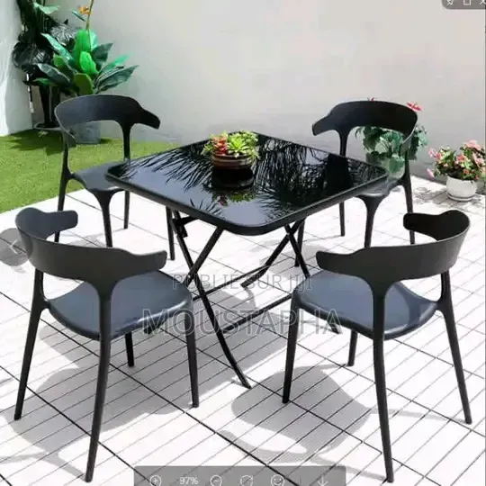 Table À Manger