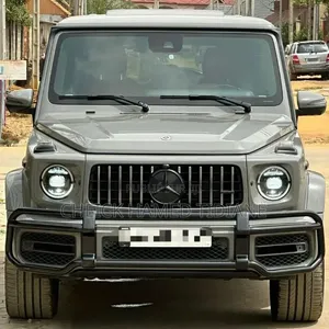 Mercedes-Benz G-Class 2024 Gris