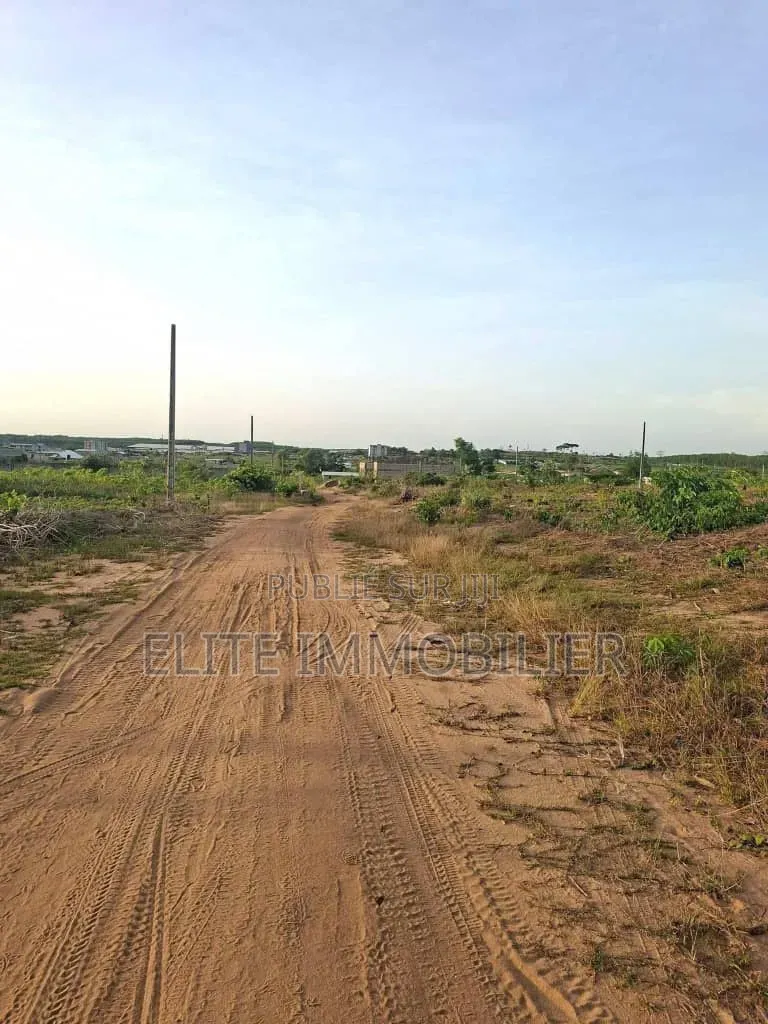 Terrain en Vente a Bonoua