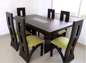 Table À Manger