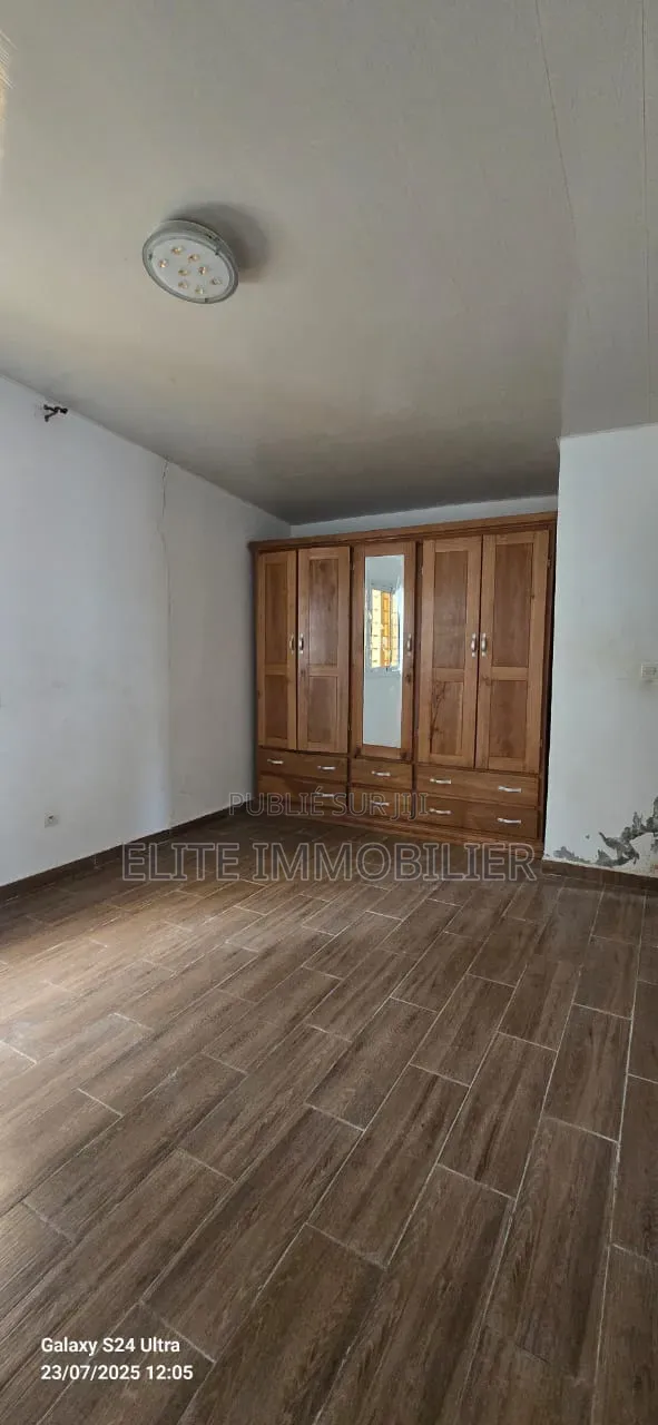3chbre Villa dans Modeste, Grand-Bassam à Vendre