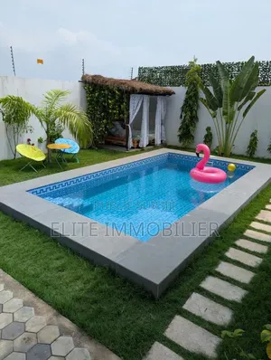 Meublé 5chbre Duplex dans Modeste, Grand-Bassam à Vendre