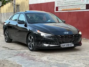 Hyundai Elantra 2024 Noir