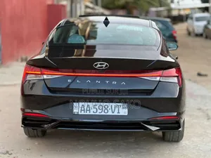 Hyundai Elantra 2024 Noir