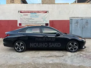 Hyundai Elantra 2024 Noir