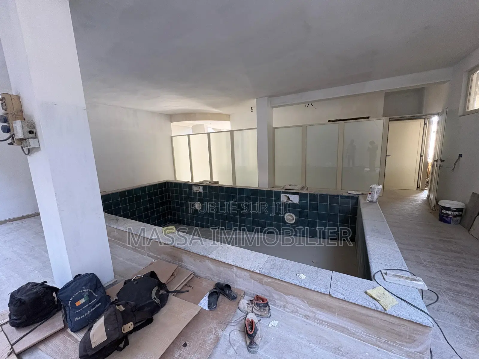 3chbre Appartement dans Massa Immobilier, Cocody à Louer
