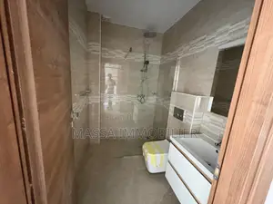 3chbre Appartement dans Massa Immobilier, Cocody à Louer