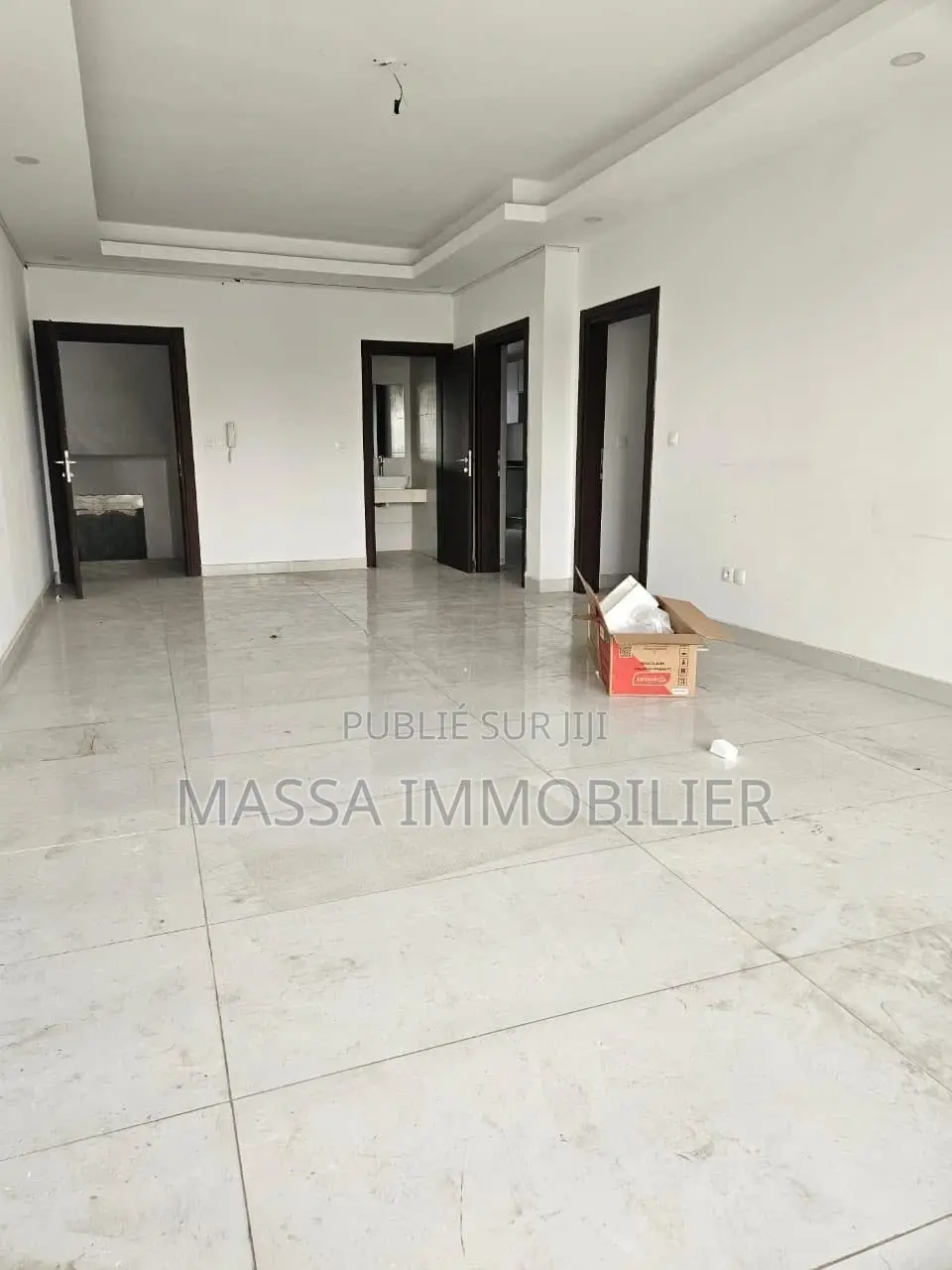 3chbre Appartement dans Massa Immobilier, Cocody à Louer