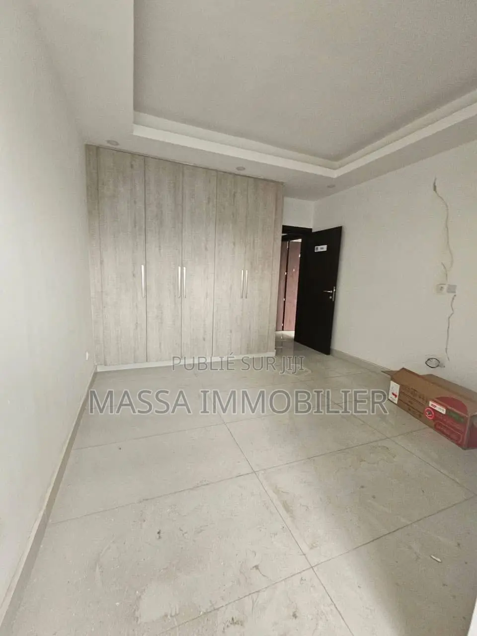 3chbre Appartement dans Massa Immobilier, Cocody à Louer