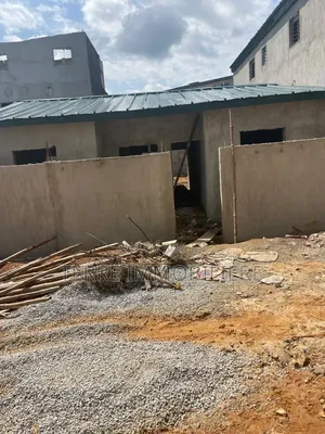 3chbre Villa dans La Terre Immobilière, Cocody à Vendre