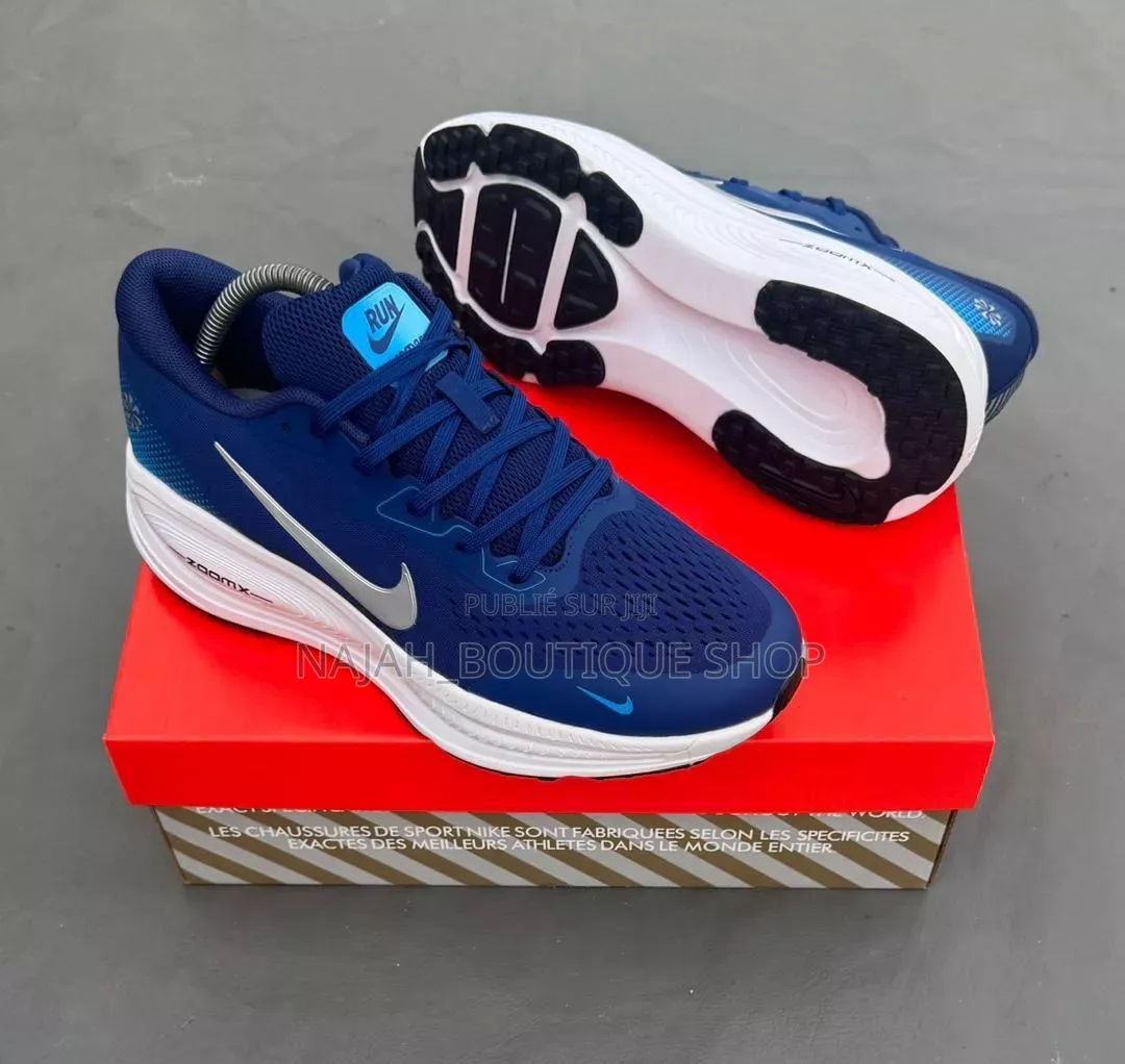 Nike Vomero 18,