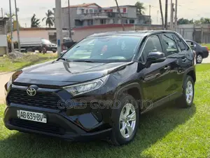 Toyota RAV4 2021 Noir