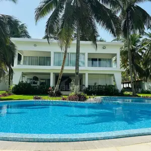 Meublé 5chbre Duplex dans Benie, Bingerville à Vendre