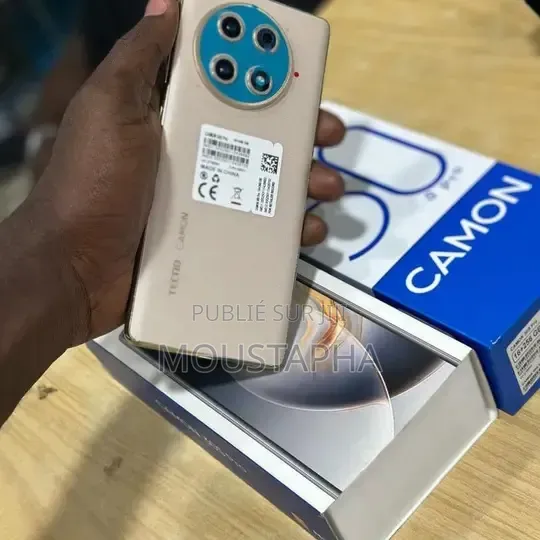 Nouveau Tecno Camon 50 Pro 256 GB Noir